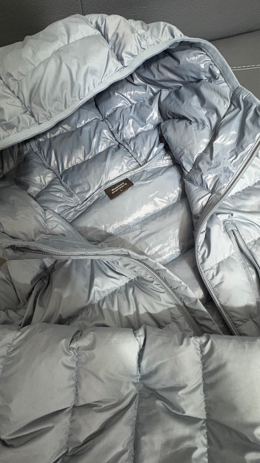 무신사 스탠다드 시티 레저 후디드 라이트 다운 재킷 문 블루 경량패딩 상품이미지2