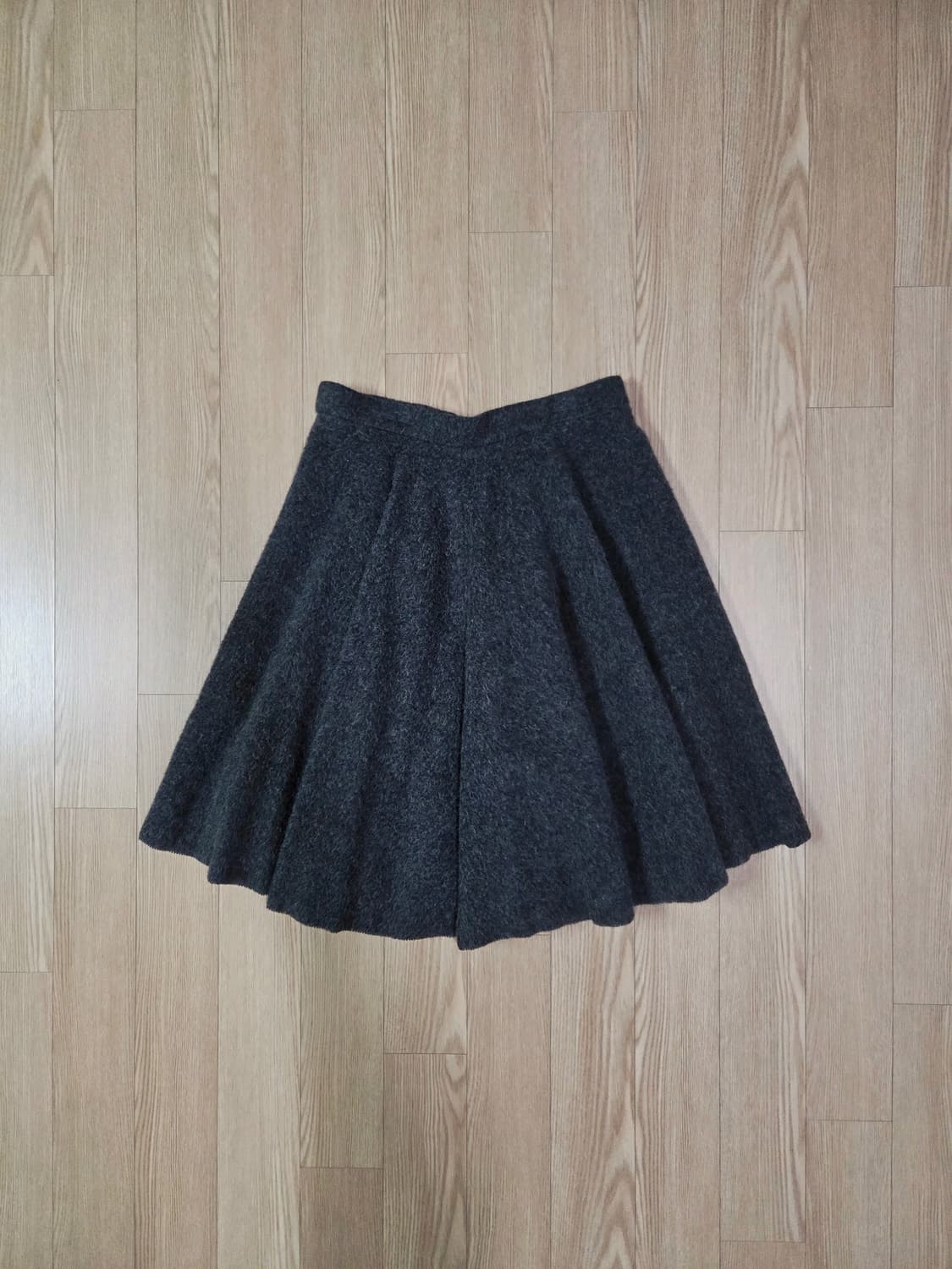 유나이티드 애로우즈 도쿄 차콜 그레이 스커트 상품이미지1