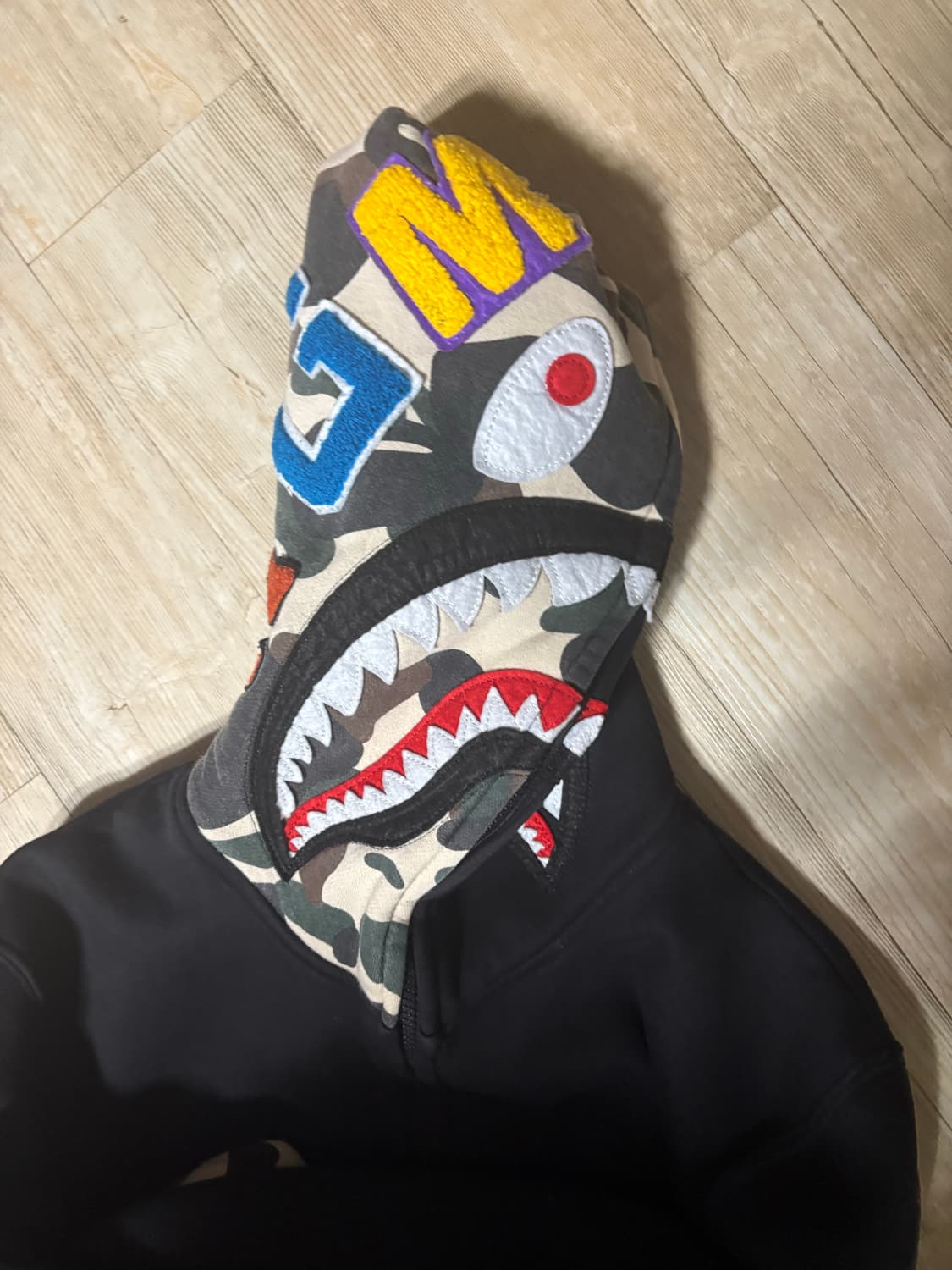 베이프 샤크후드 초희귀매물 상품이미지4