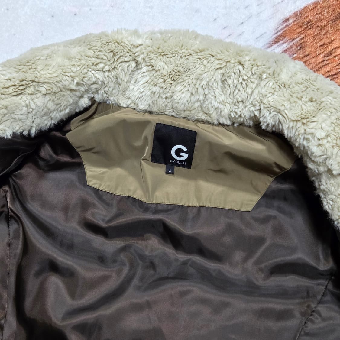 게스 퍼 카라 하이넥 패딩 점퍼 상품이미지8