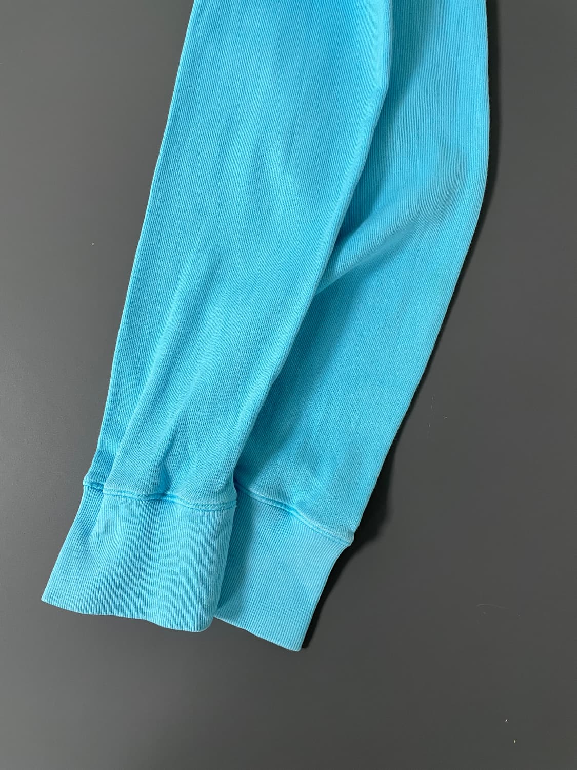 [M] 스톤 아일랜드 와펜 로고 패치 맨투맨 QR 상품이미지6