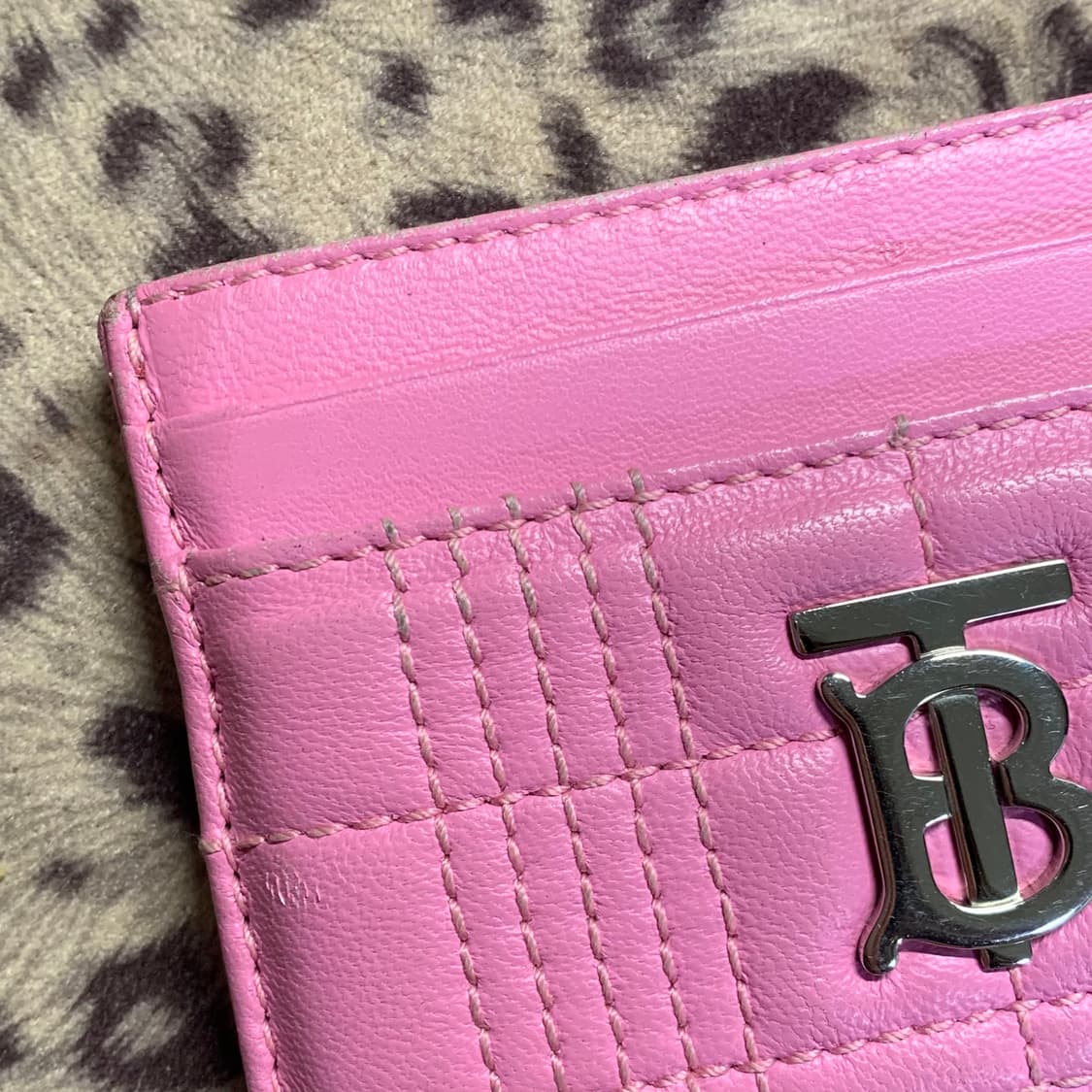 버버리 롤라 램스킨 퀼팅 카드지갑 핑크 상품이미지7