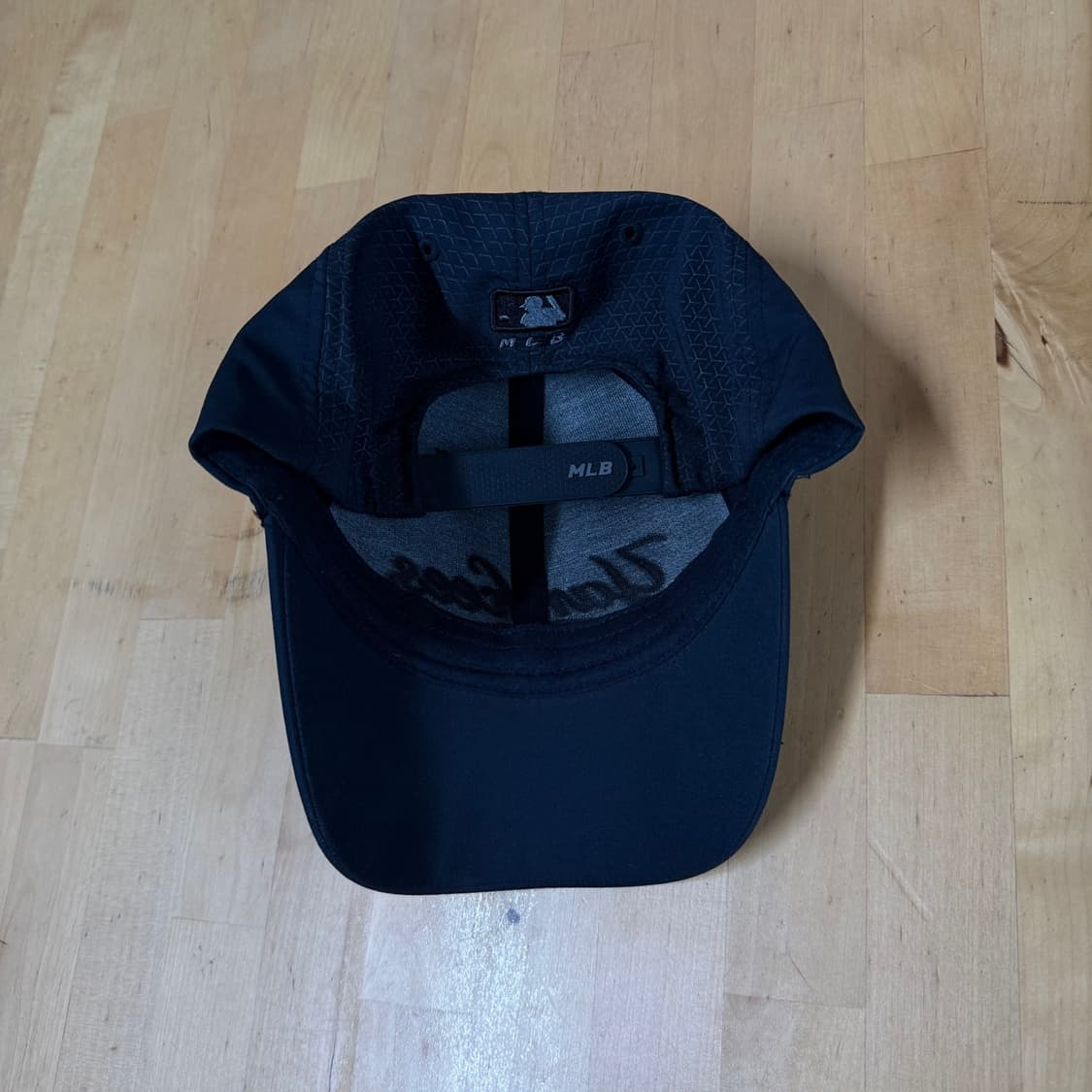 [FREE] MLB 뉴욕 양키스 야구 블랙 볼캡 모자 상품이미지4