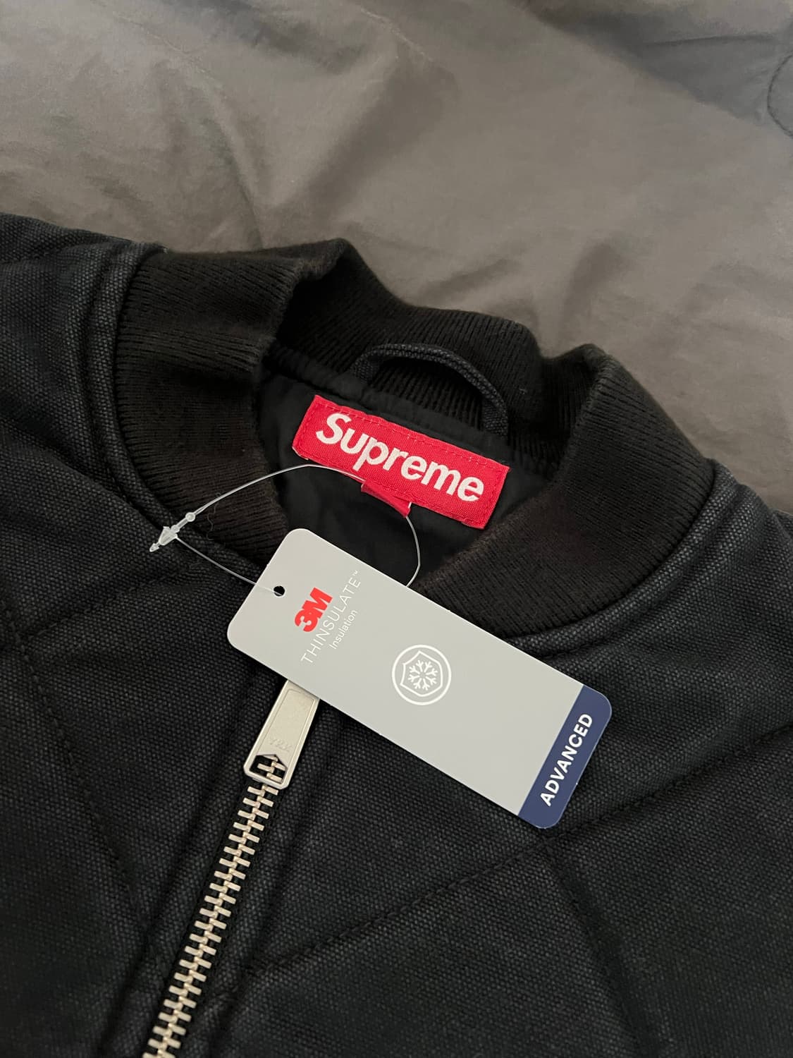 (L) 정가47 슈프림 퀼티드 봄버 블랙 새상품 25FW  상품이미지1