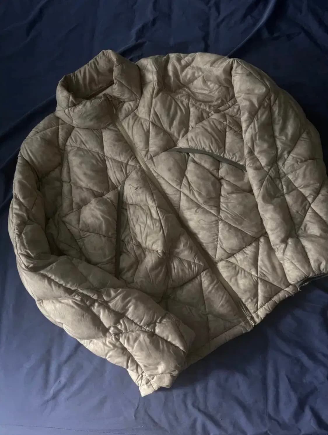 로아 라이트 다운 패딩 오트밀 23fw 상품이미지1