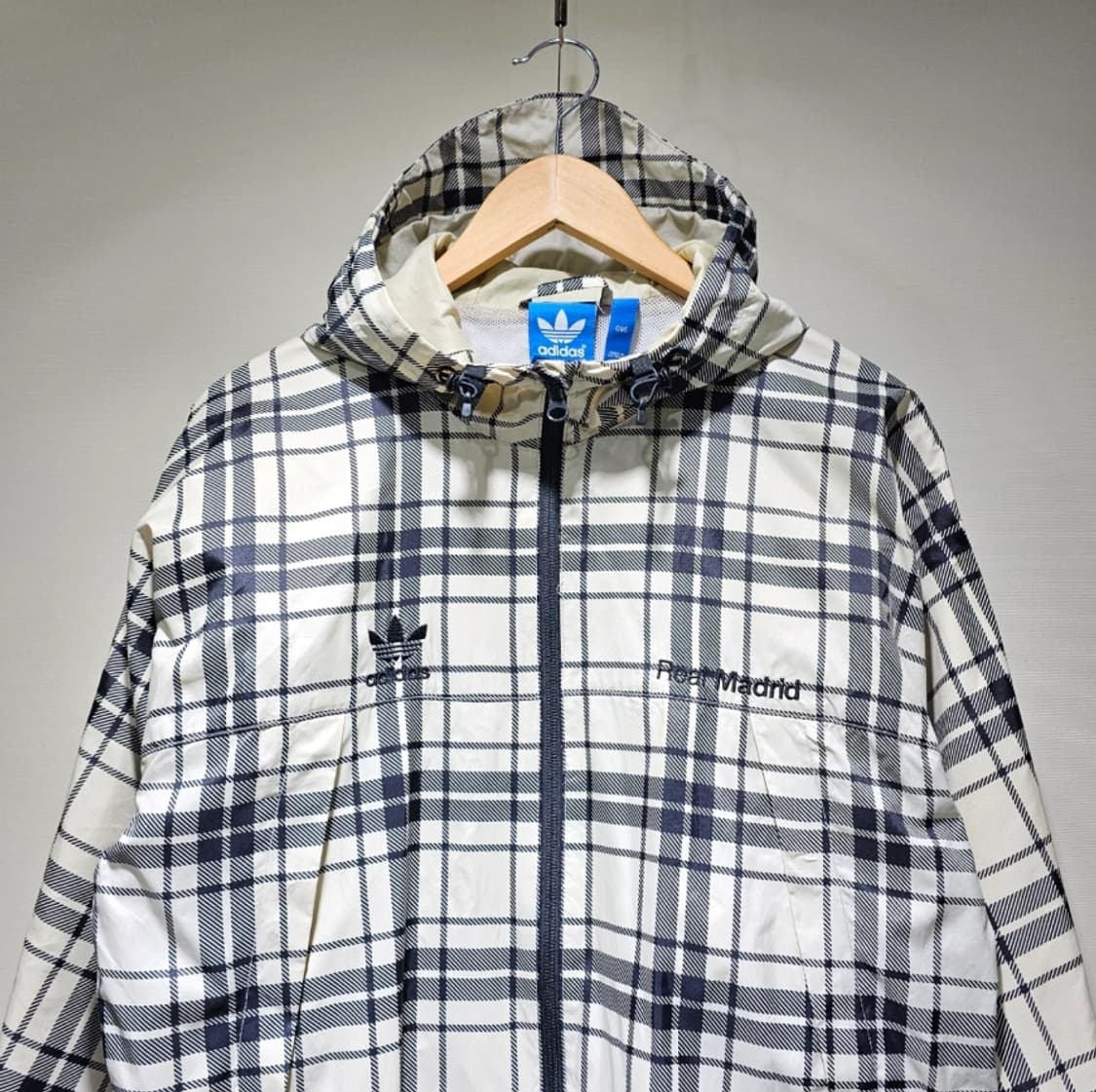 아디다스 리얼마드리드 체크 바람막이 95 상품이미지2
