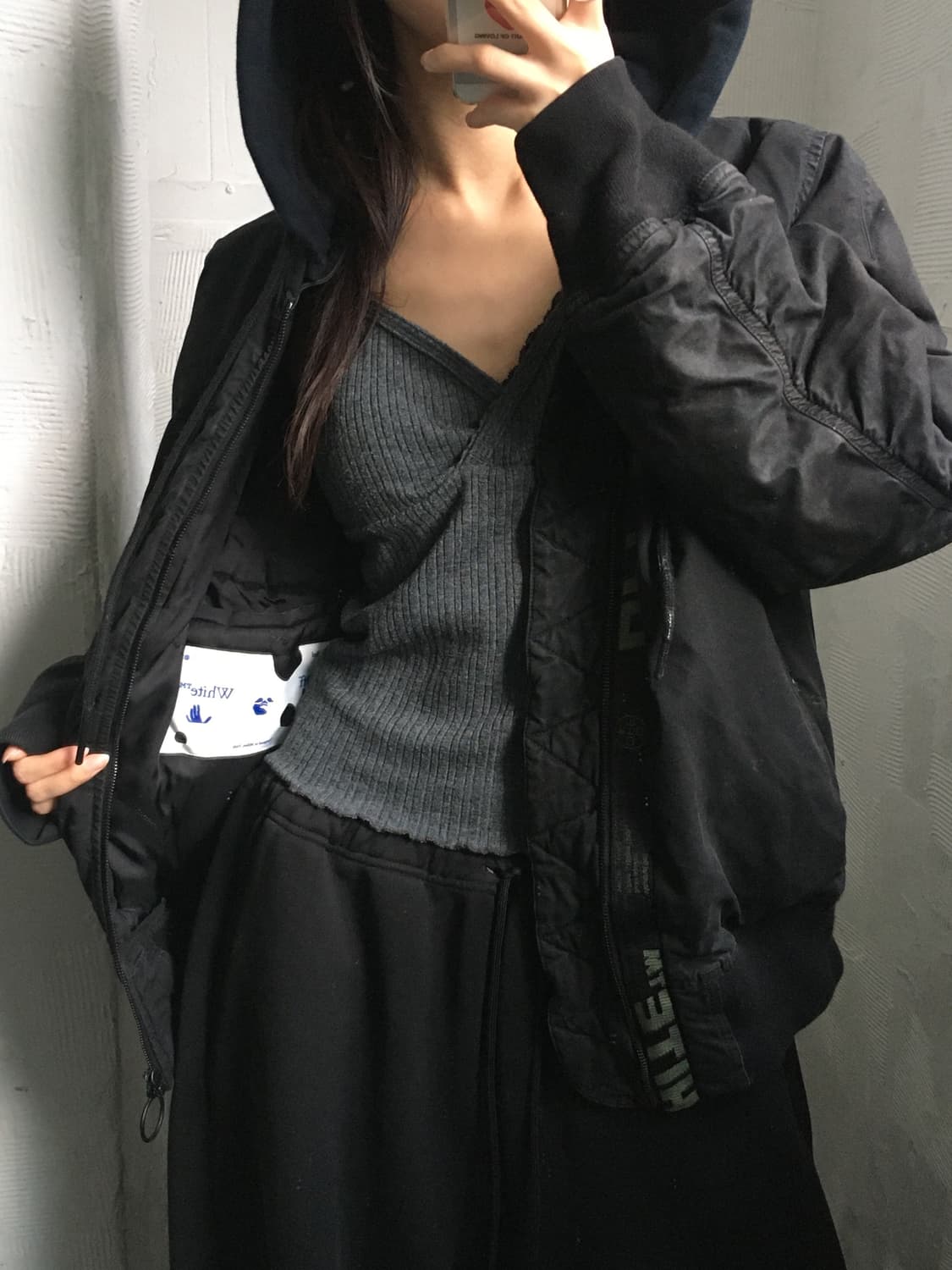 Off White 오프화이트 에로우 후드 봄버 자켓  상품이미지2