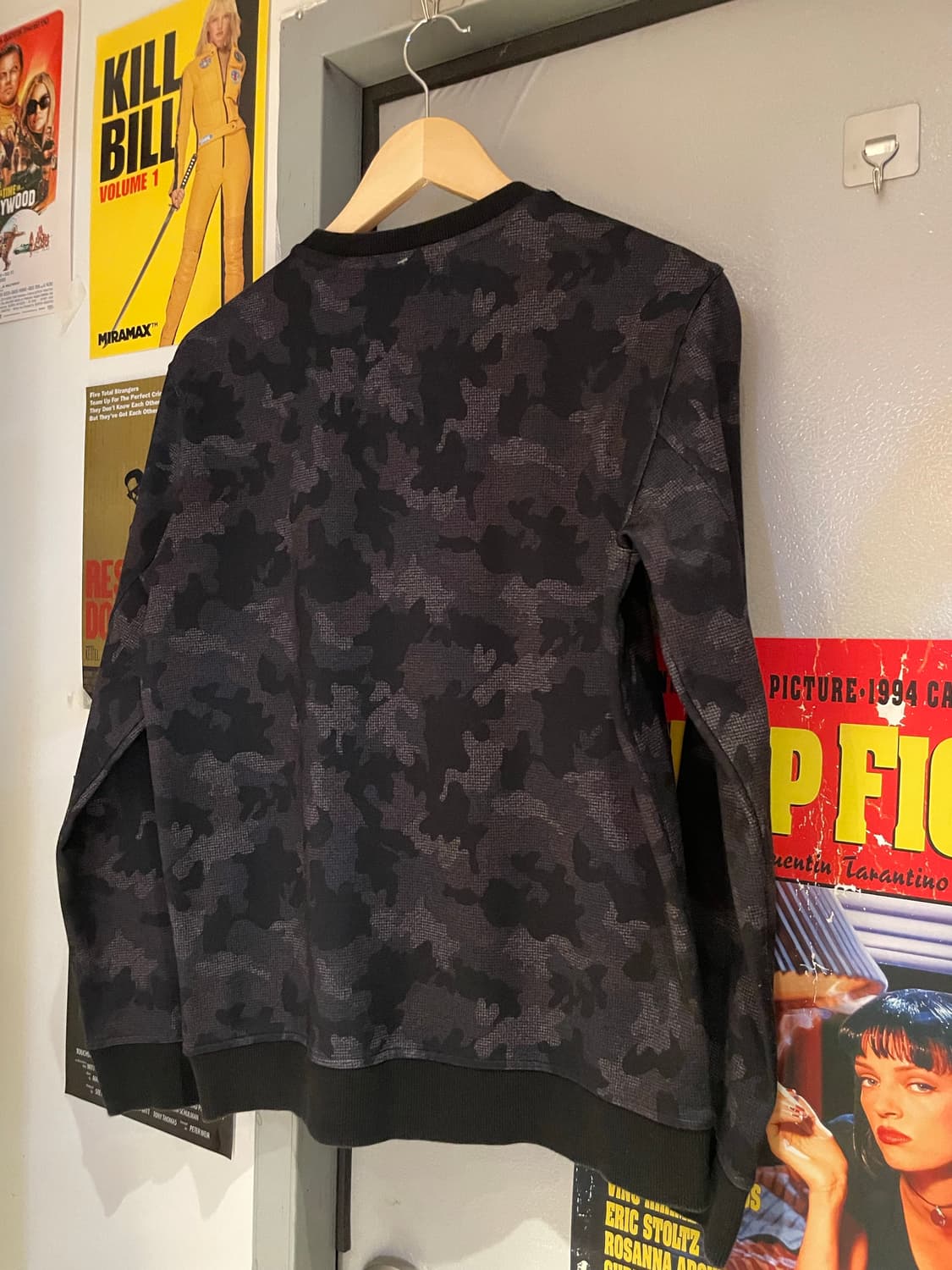 guess 게스 밀리터리 맨투맨 상품이미지5