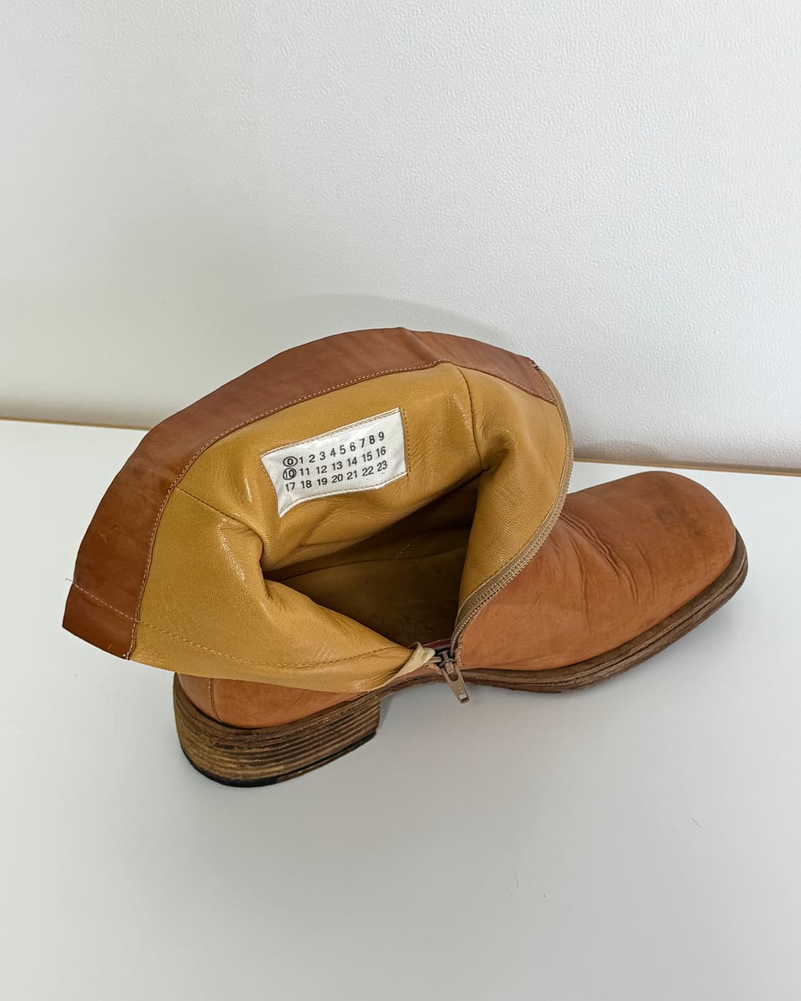 [42] 마르지엘라 아티저널 2002SS 스퀘어투 부츠 상품이미지1