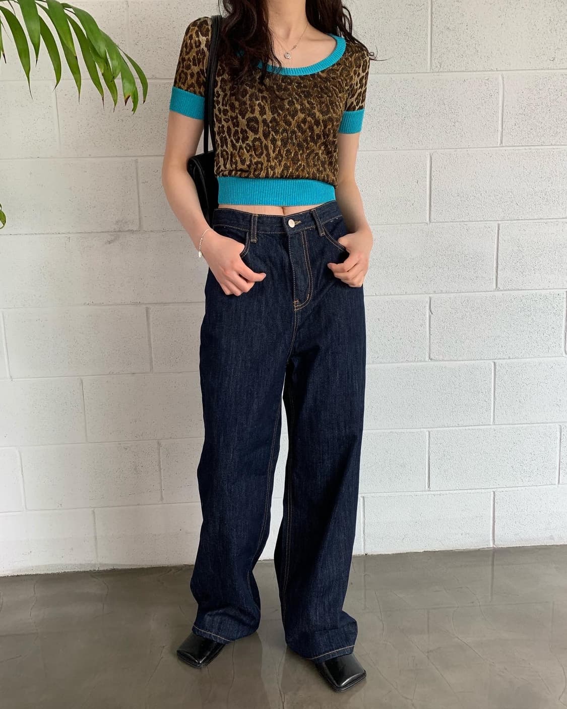 돌체앤가바나 크롭 니트 상품이미지2