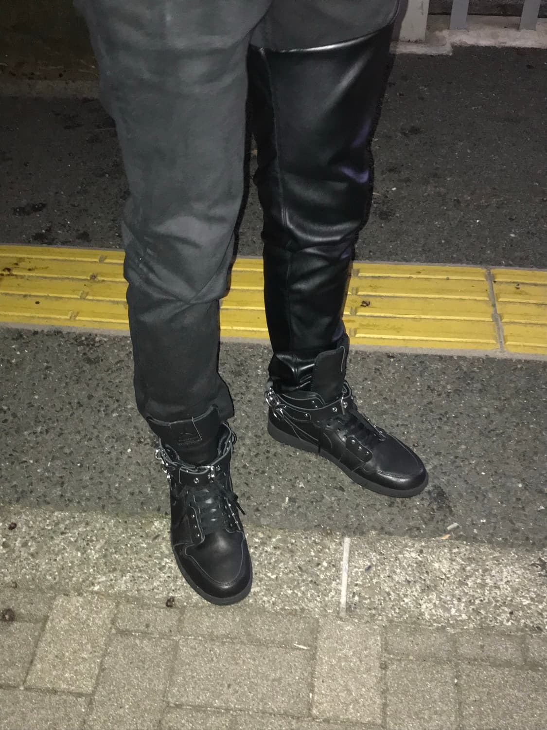 (코르티스 착용) 19aw 꼼데가르송 옴므 플러스 조던 1 레트로 하이 상품이미지3