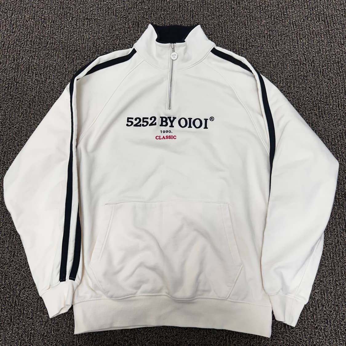 OIOI 5252 오아이오아이 반집업 맨투맨 F 상품이미지1