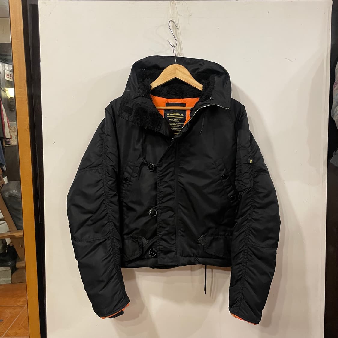 알파인더스트리 리메이크 크롭봄버 M 상품이미지3