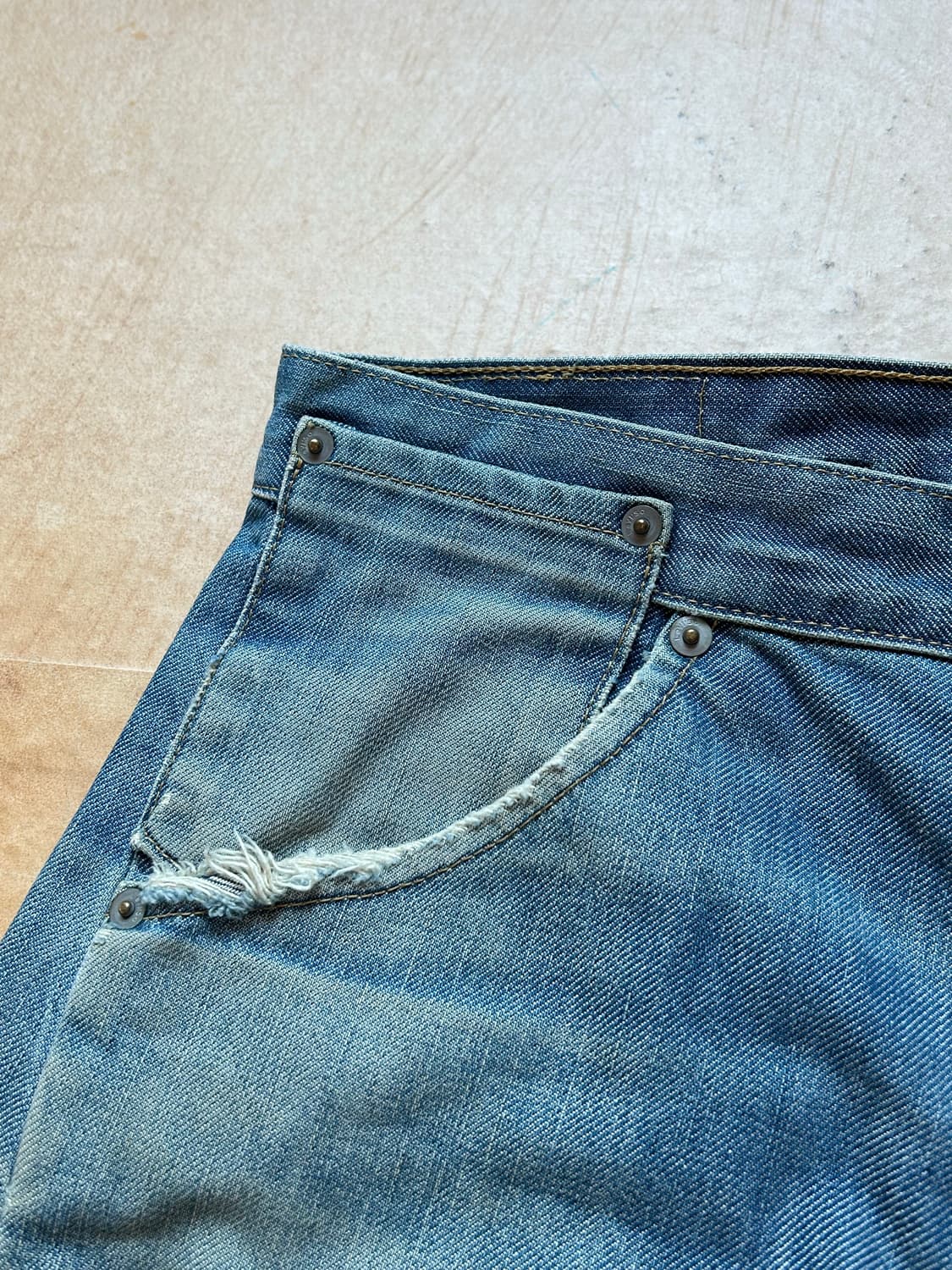 2000년도 생산 리바이스 엔지니어드 진스 Made in Japan 상품이미지3