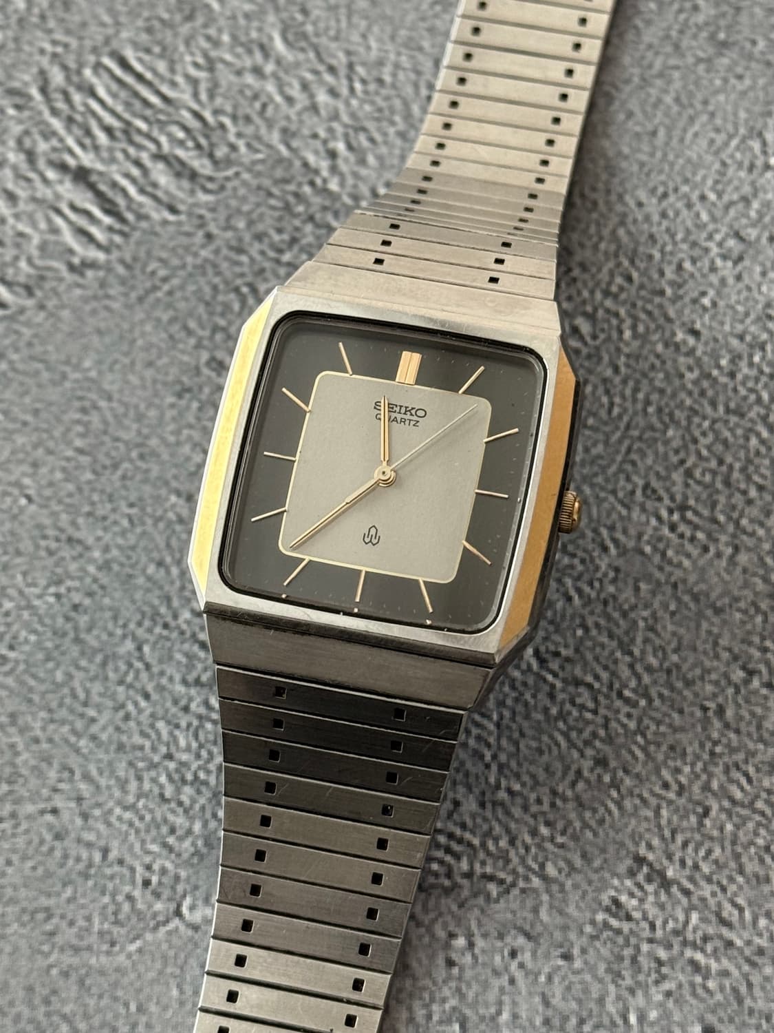 세이코 Seiko 쿼츠 스퀘어 투톤 다이얼 상품이미지1