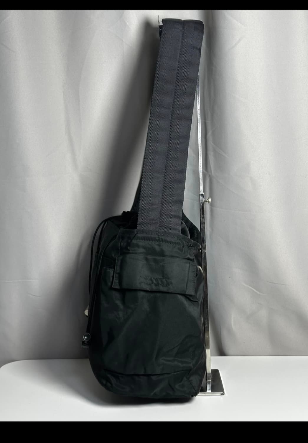 PRADA 프라다 나일론 드로스트링 크로스백 상품이미지3