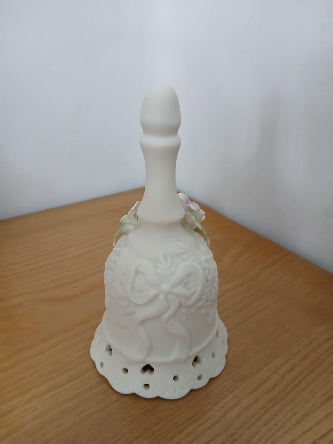 빈티지 꽃포지 투각  장식 도자기 벨 상품이미지2
