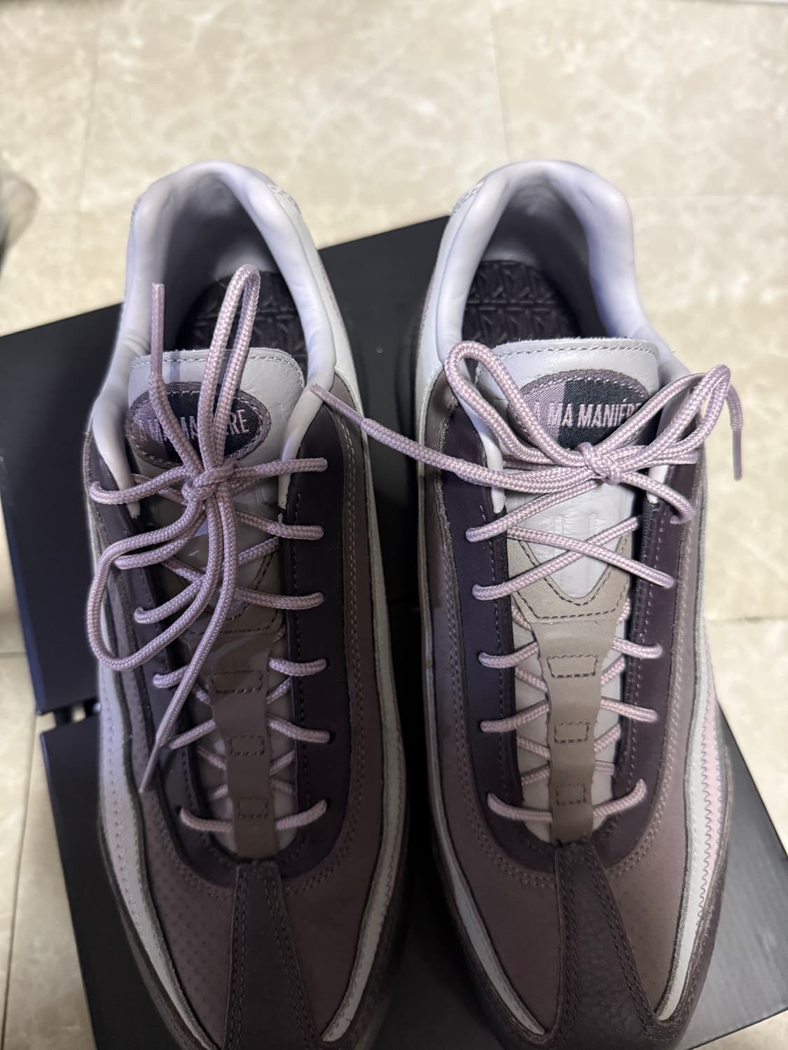 275사이즈 나이키 에어맥스95 아 마 마니에르 상품이미지2