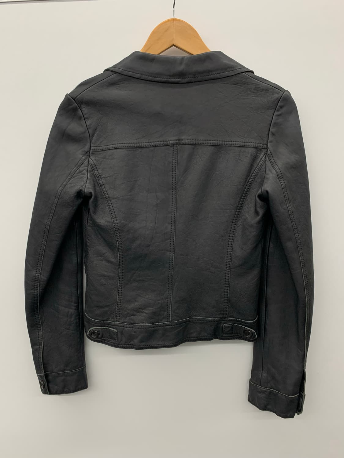 Tomboy 컷오프 카라 램스킨 레더자켓 상품이미지5