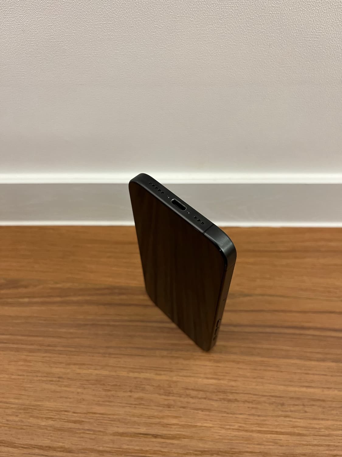 아이폰 15 프로 블랙 1TB 상품이미지6