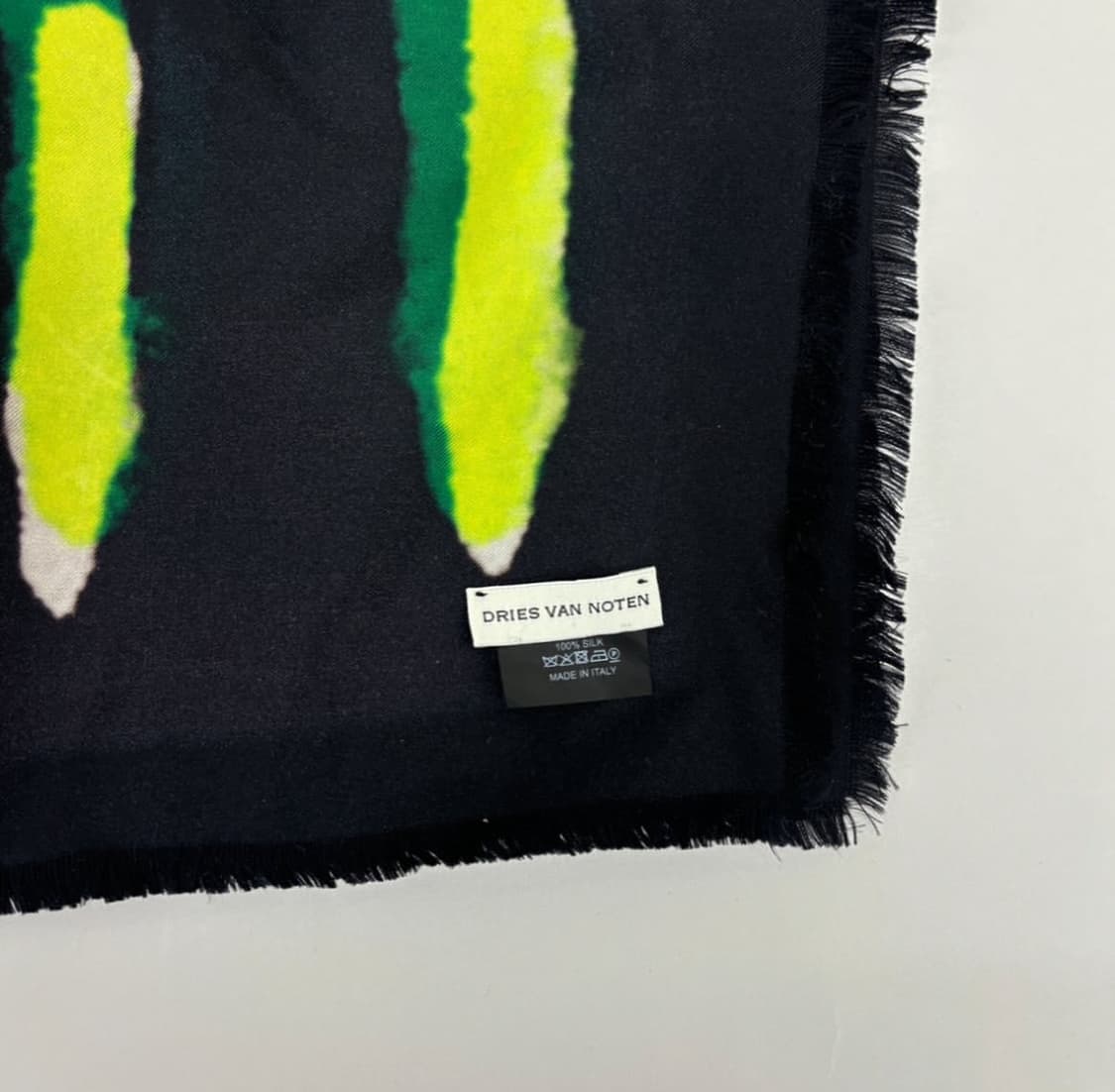 드리스 반 노튼 실크 패턴 스카프 상품이미지4