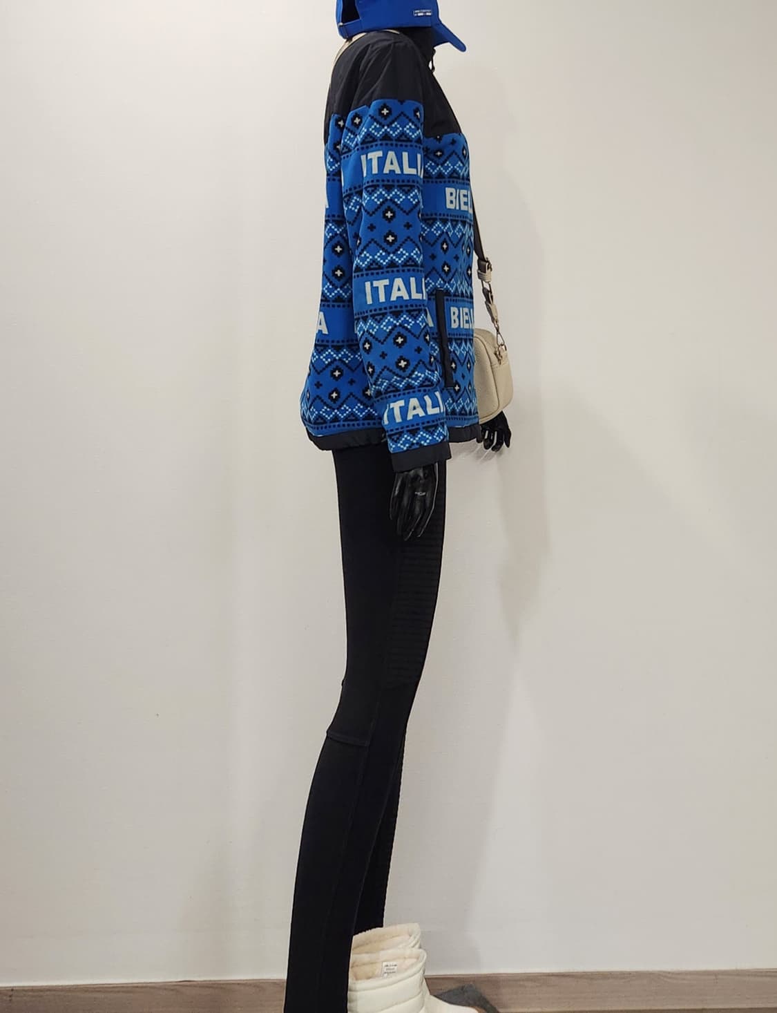 블루 레터링 후리스 상품이미지4