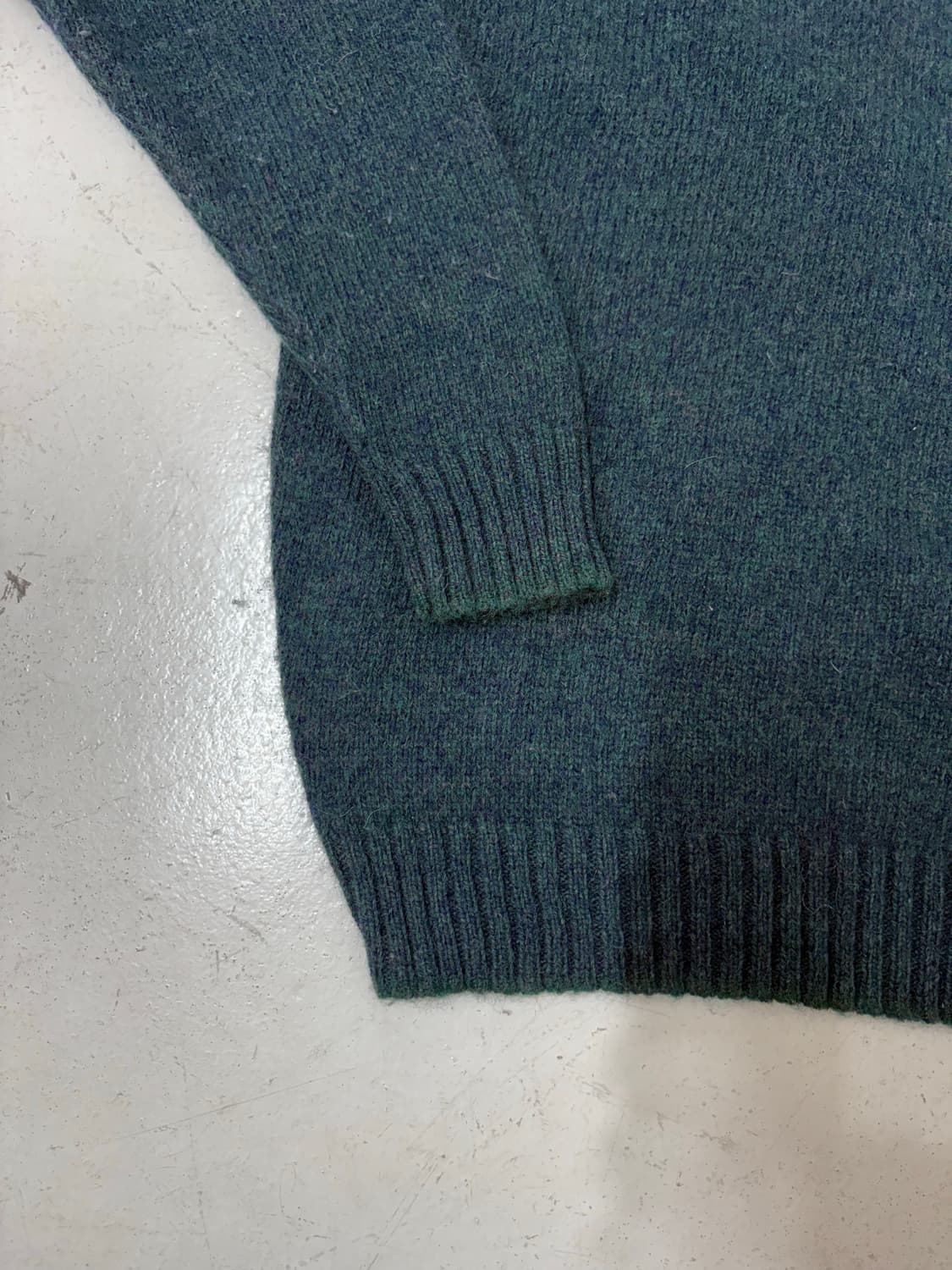 90‘s Wool rich Green wool sweater.  상품이미지3