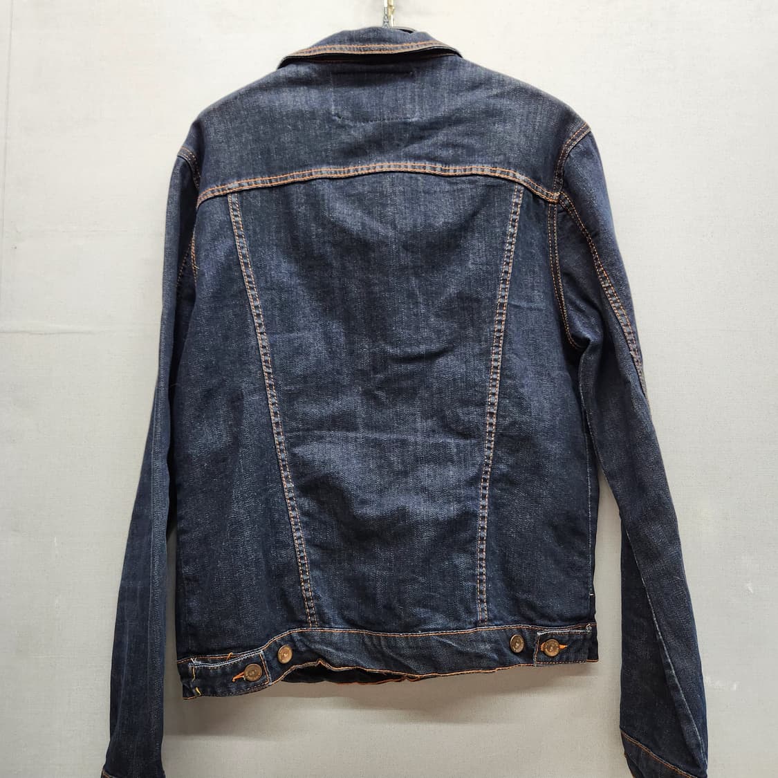 자라 ZARA 스티치 디테일 트러커 데님 자켓42(L) 상품이미지4