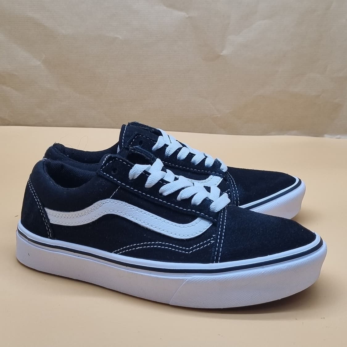 반스 올드스쿨 컴피쿠시 블랙 스니커즈230. 상품이미지1