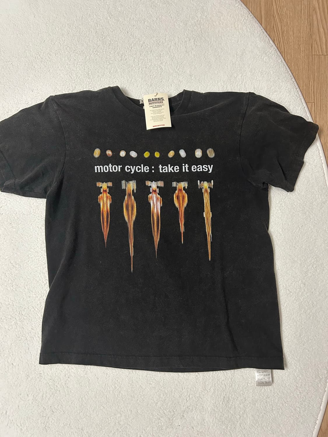 반스아웃피터스 반팔 L 상품이미지1