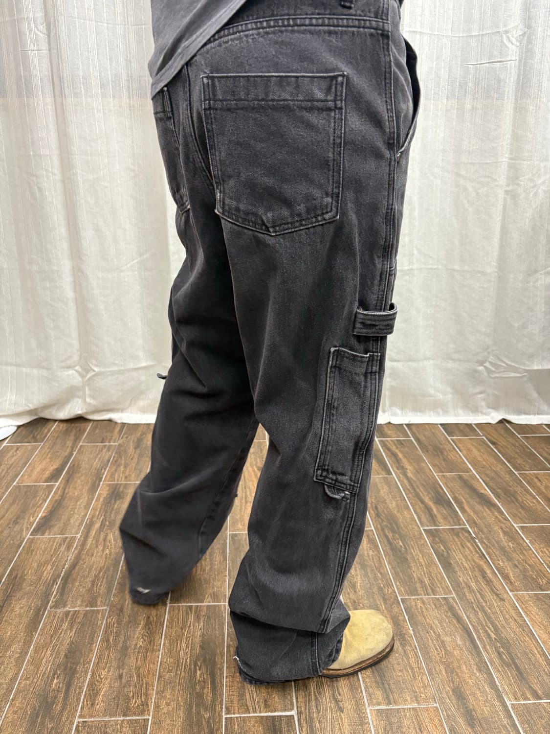 비바스튜디오 워싱 블랙 와이드 카고 더블니 데님 팬츠 상품이미지1