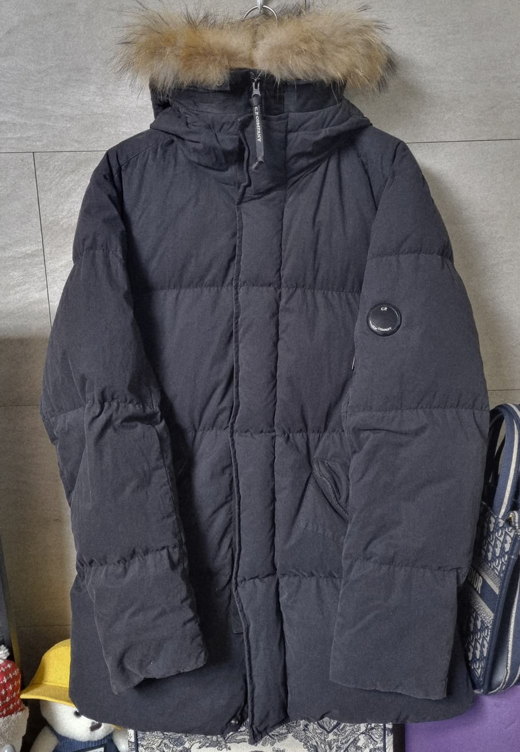 정품) CP 컴퍼니  라쿤퍼 덕다운 패딩점퍼 상품이미지1