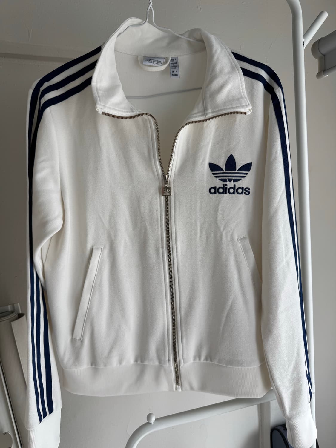 아디다스 우먼스 크레페 화이트 트랙탑  상품이미지1