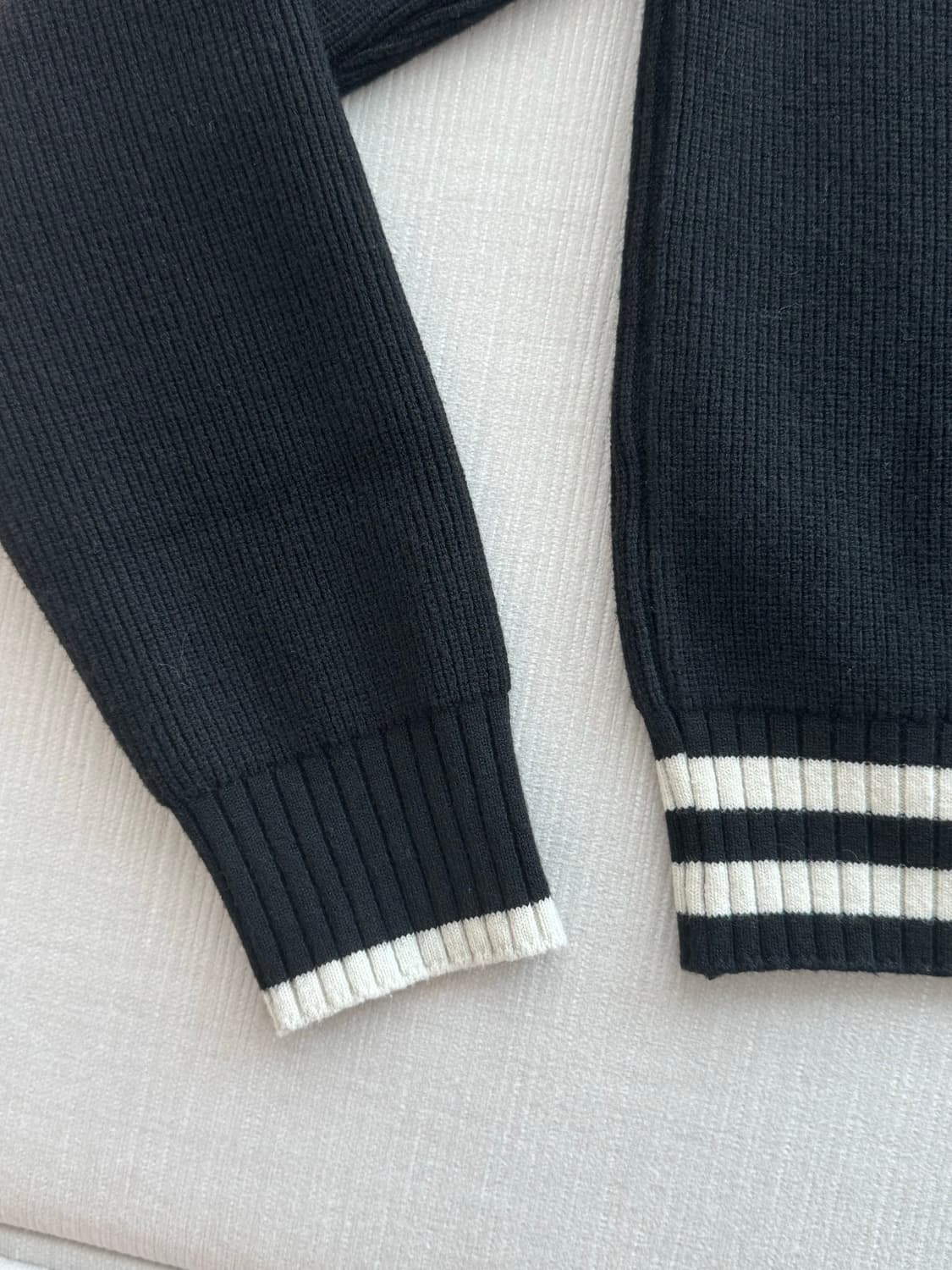 마뗑킴 니트 가디건 블랙 상품이미지3