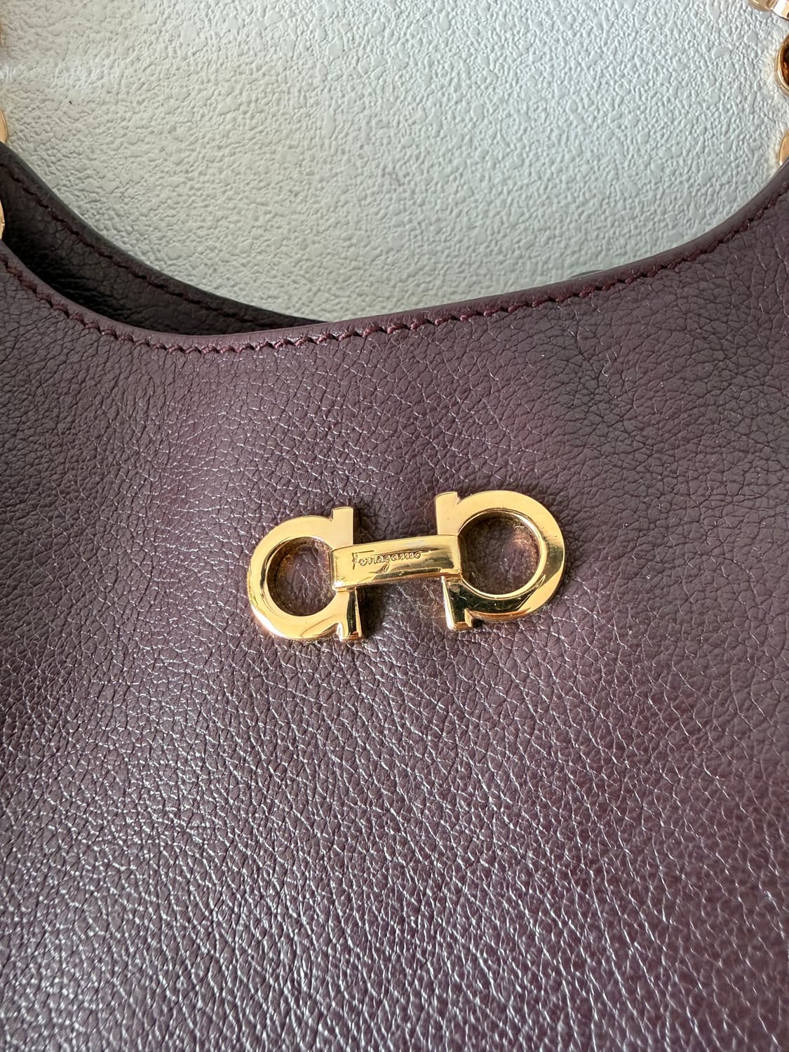 살바토레 페라가모(Salvatore Ferragamo) 레더 체인 숄더백 상품이미지3