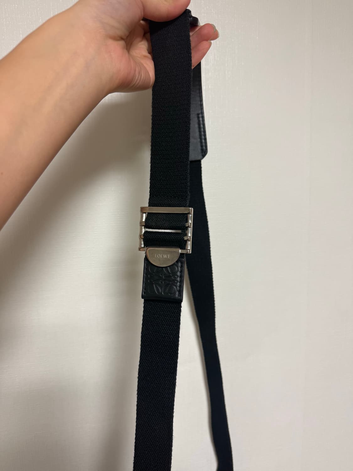 LOEWE 밀리터리 XS 메신저백 상품이미지7