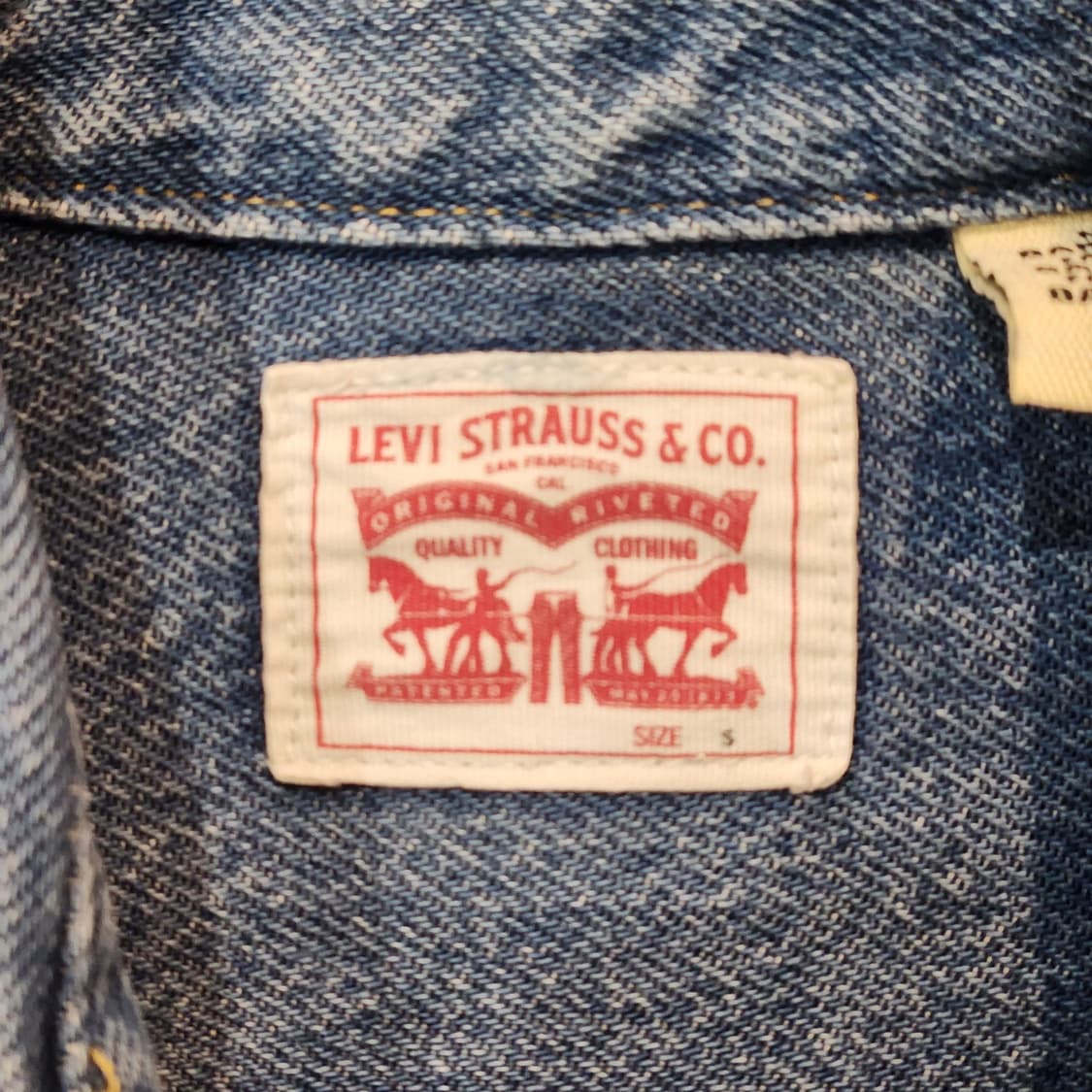 Levi’s 연청 웨스턴 데님 셔츠 (S) 상품이미지2