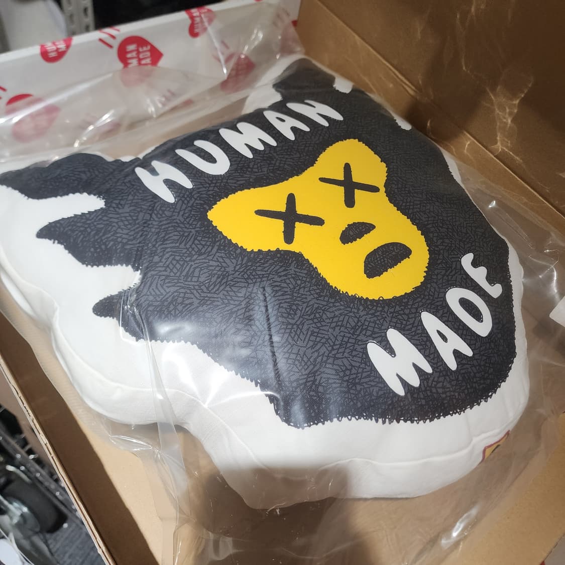 휴먼메이드 × 카우스 #2 쿠션 페이스 상품이미지1