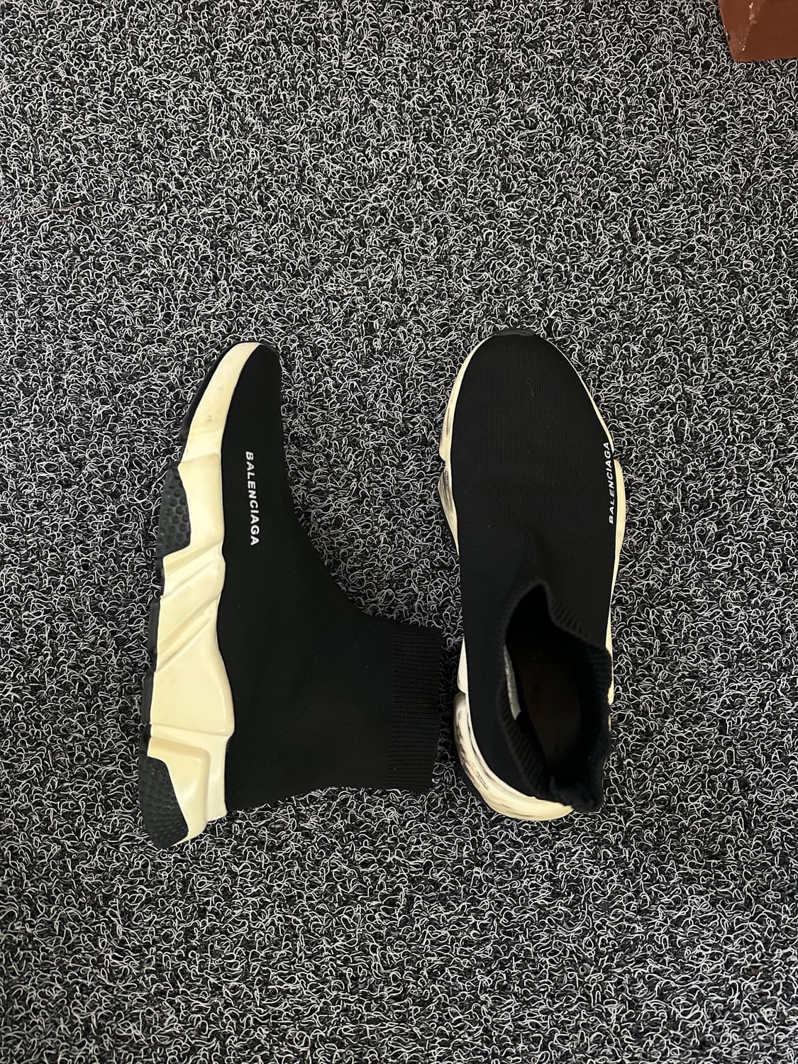 발렌시아가 스피드러너 블랙 250 상품이미지3