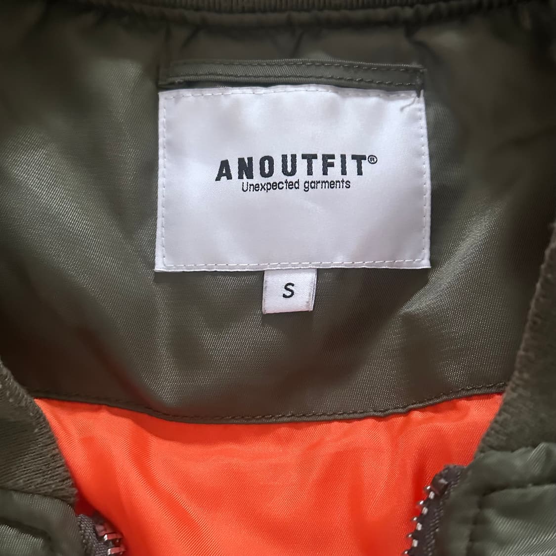 언아웃핏 항공점퍼 상품이미지2