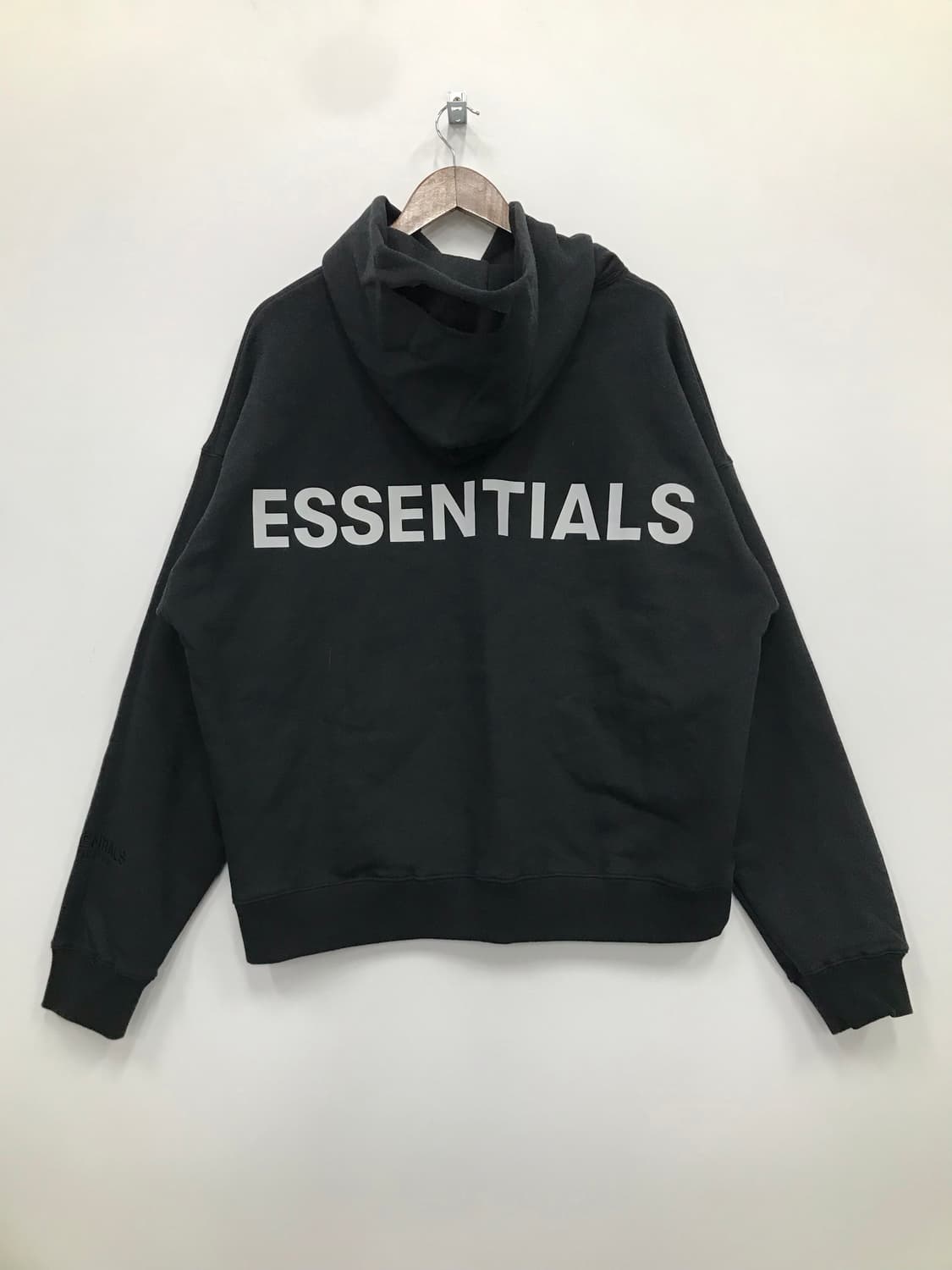 Essentials 백 프린팅 후드 상품이미지2
