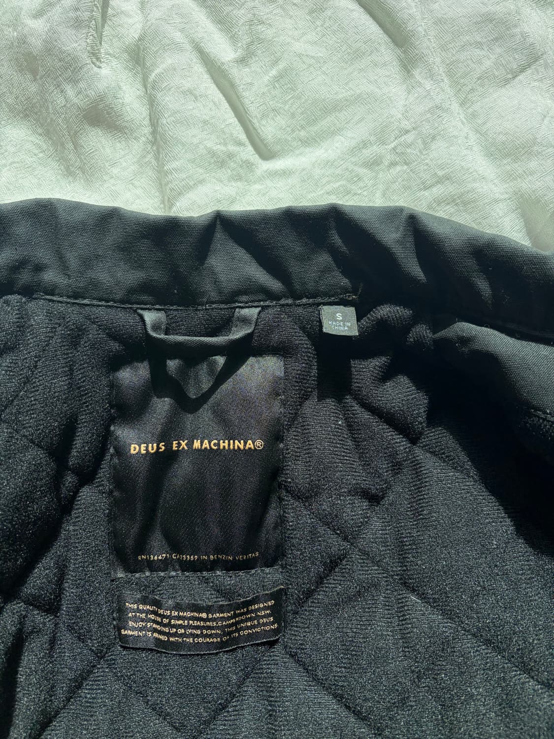 데우스 엑스 마키나 브리즈 코치 자켓 블랙 상품이미지4