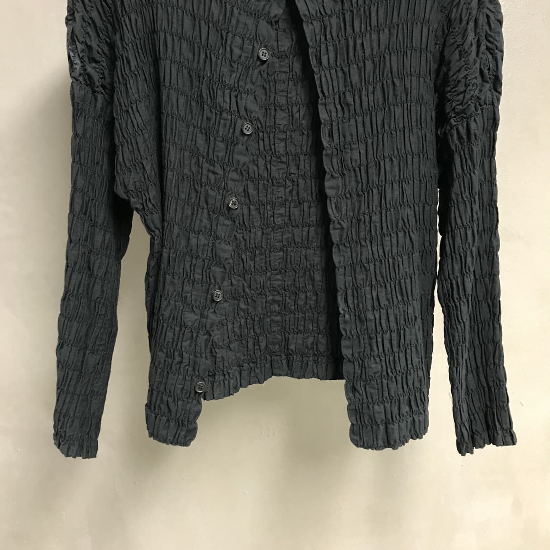 이세이 미야케 플리츠 가디건 블랙 2(W) 상품이미지3