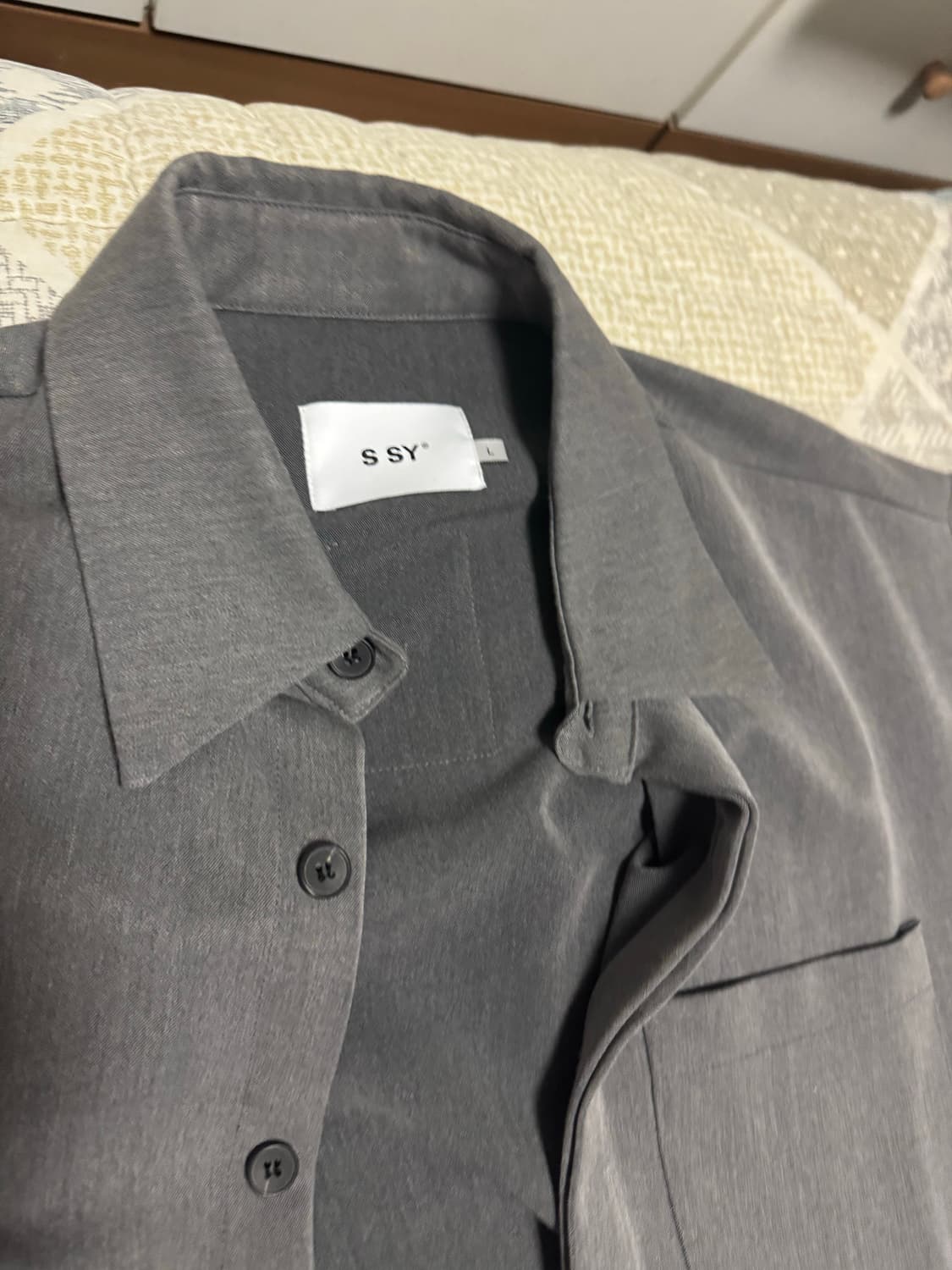 <거의 새것> [L] 에스에스와이 오버핏 셔츠 (그레이) 상품이미지6