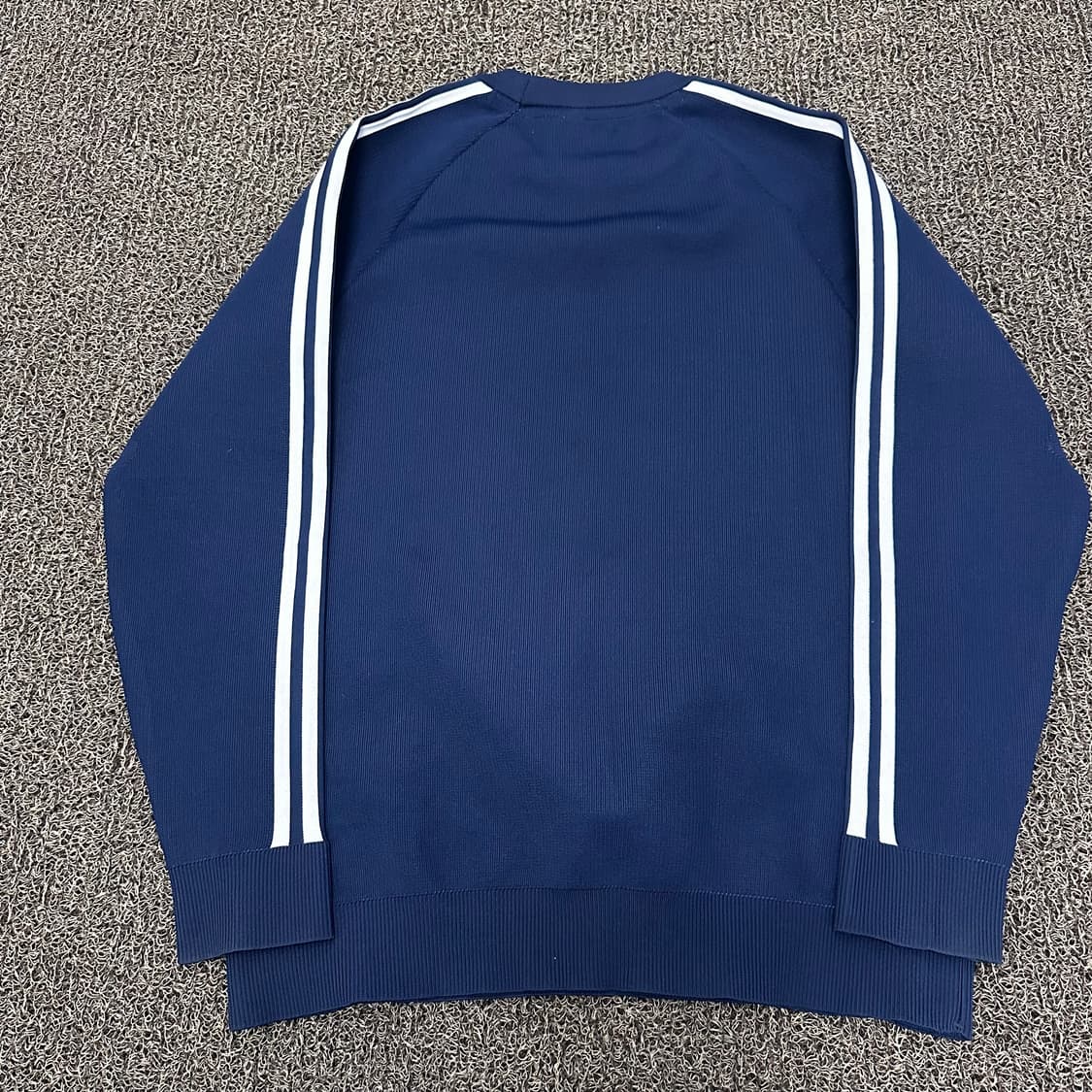 아디다스 맨투맨 네이비 L 상품이미지5