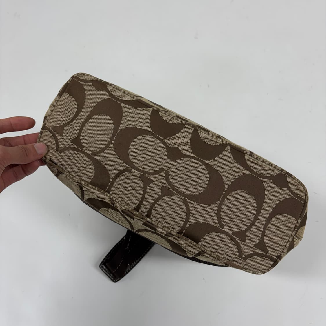 코치 숄더백 상품이미지8