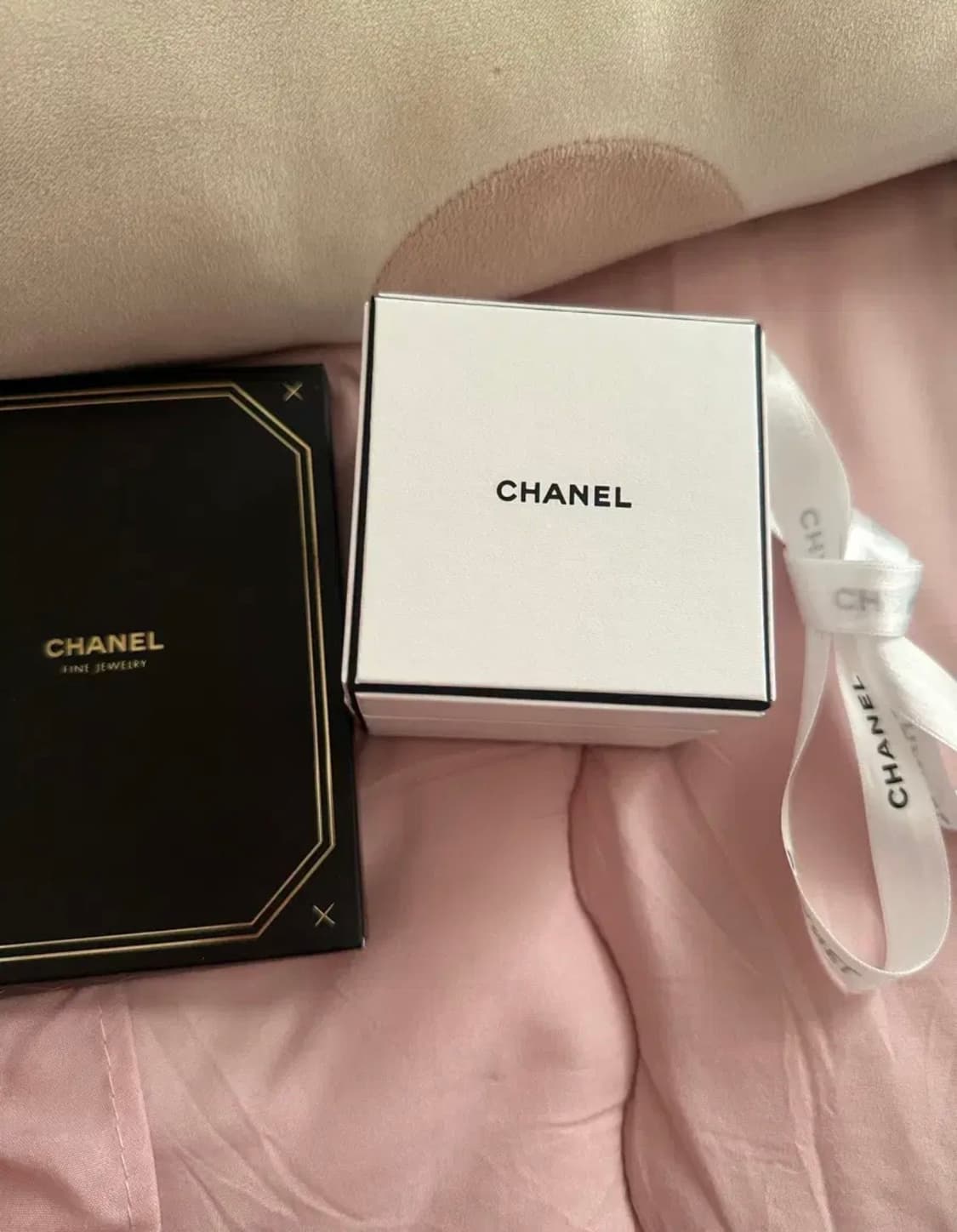 샤넬코코크러쉬 목걸이 화이트골드 새상품급 상품이미지2