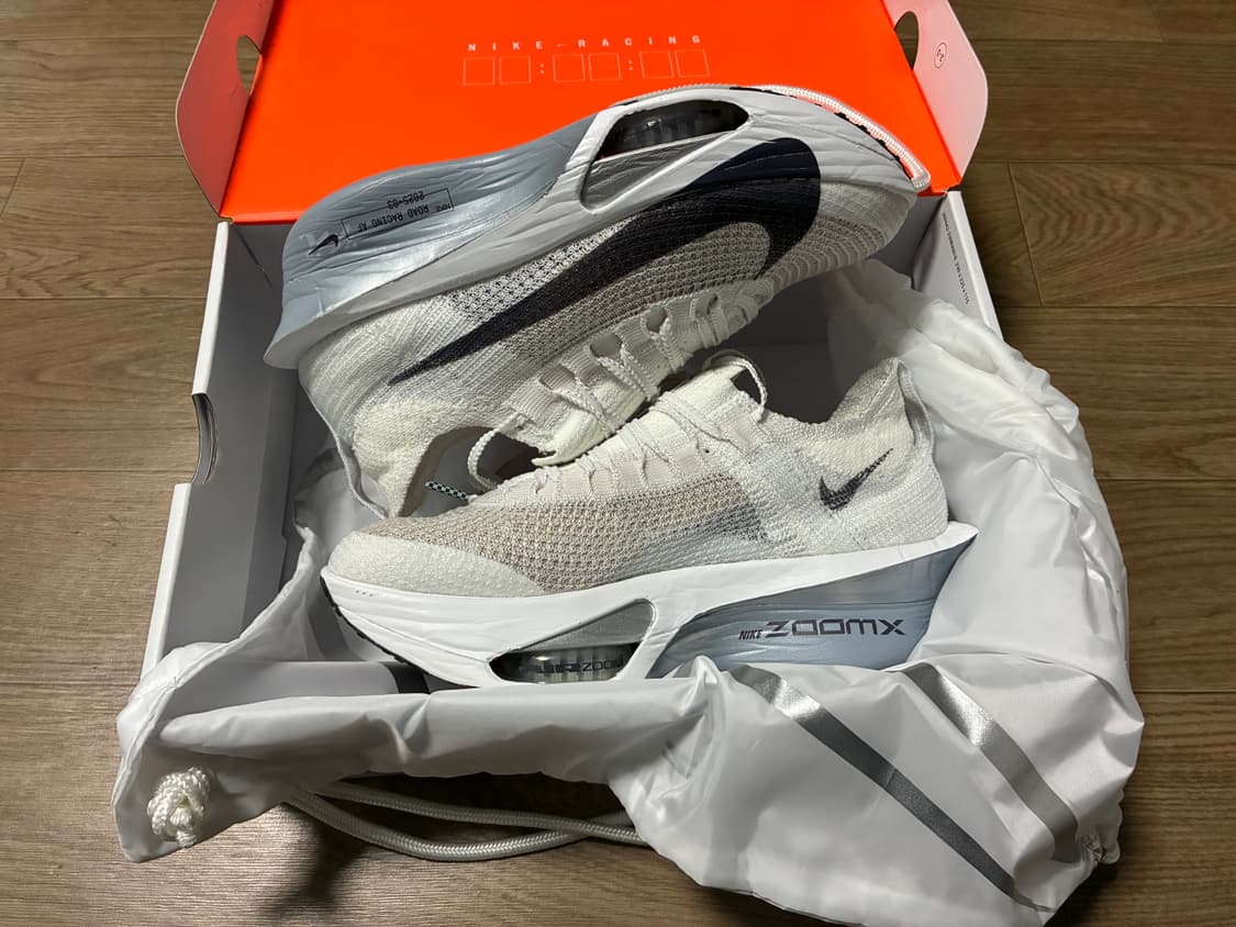 250)새제품) 나이키 알파플라이 넥스트% 3 화이트 플레티늄 상품이미지5