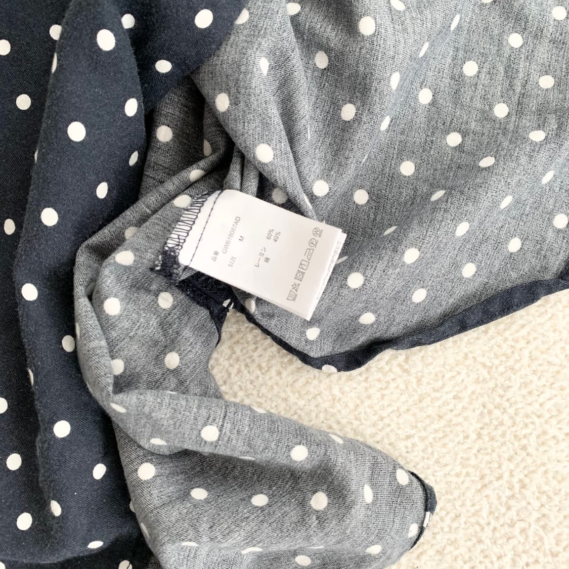 네이비 도트 ♥ 여리루즈핏 블라우스 상품이미지3