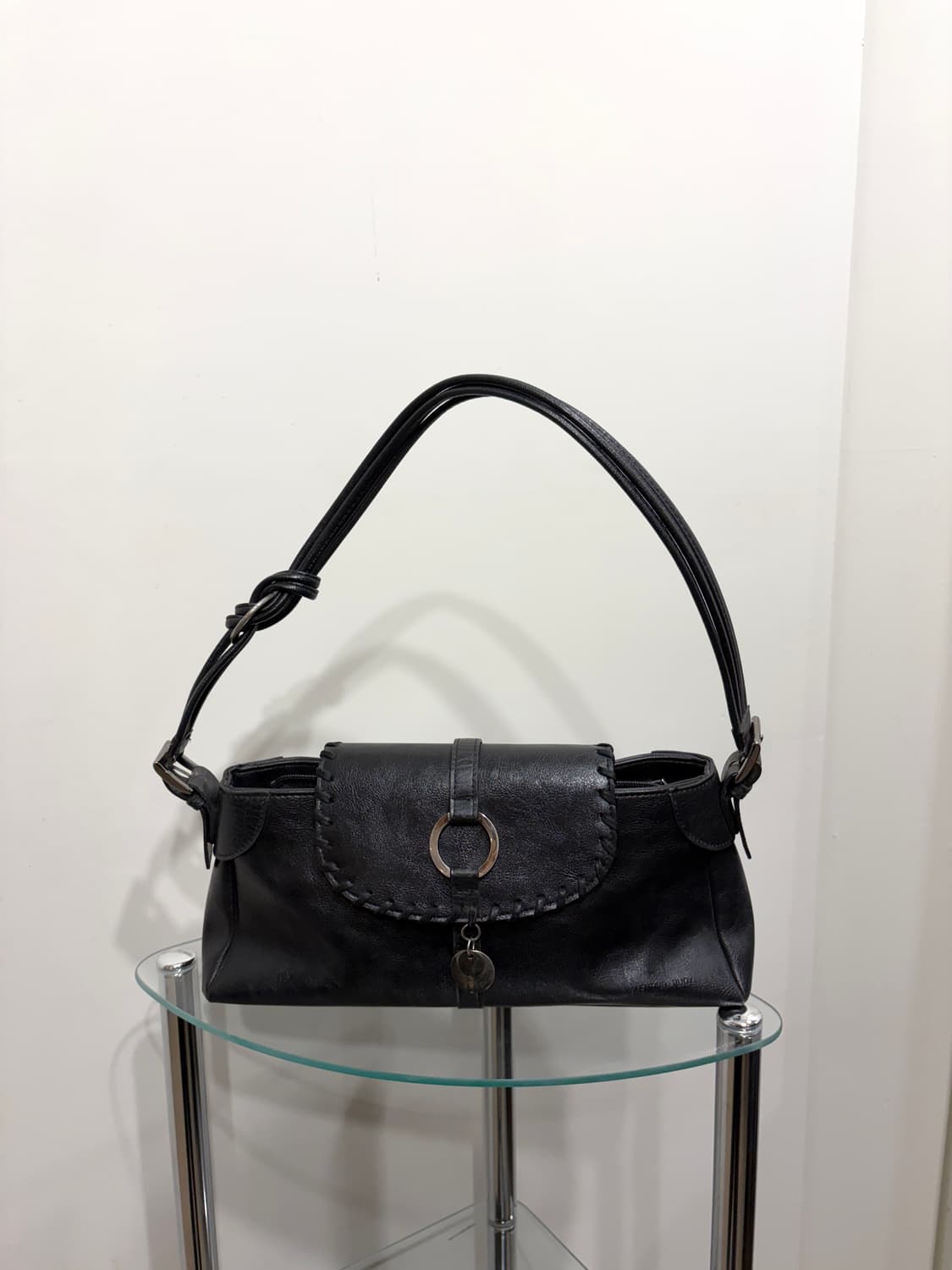 발렌티노 루디 레더 숄더백 상품이미지1